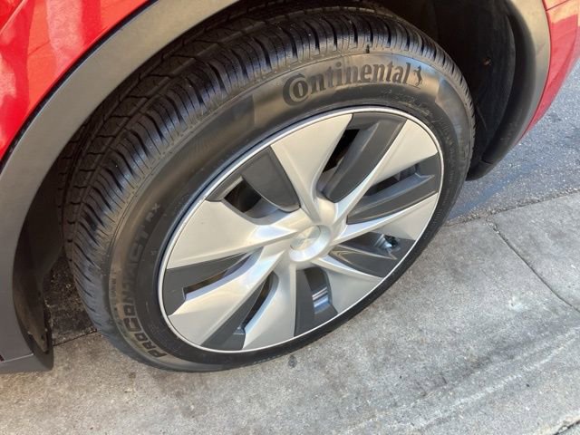 Used 2023 Tesla Model Y Long Range image 41