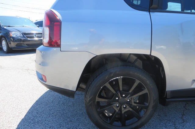 Used 2015 Jeep Compass Sport w/ Power Value Group FWD image 36