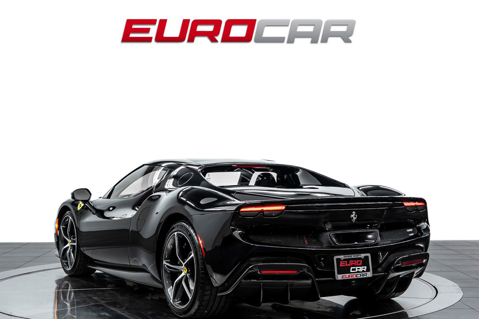 Used 2024 Ferrari 296 GTB RWD image 3