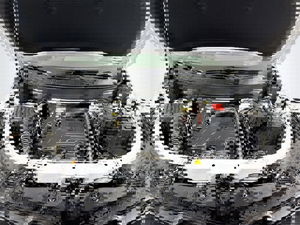 Used 2025 Chevrolet Equinox RS w/ Safety and Technology Package image 24