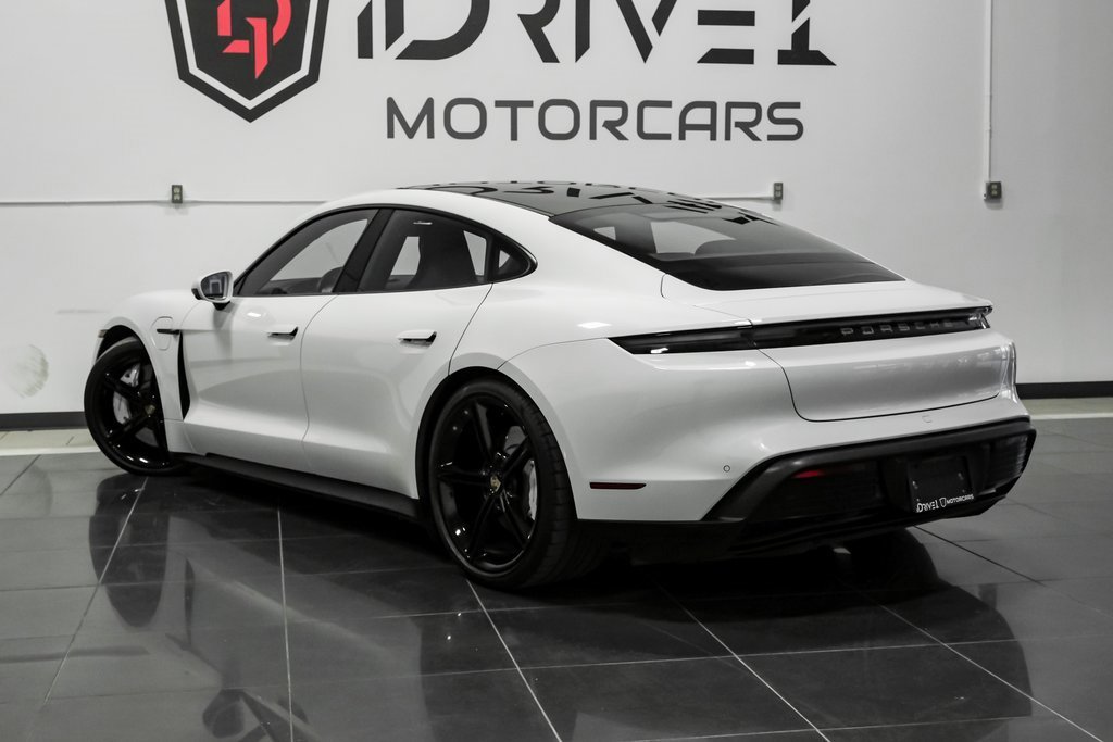 Used 2022 Porsche Taycan image 14