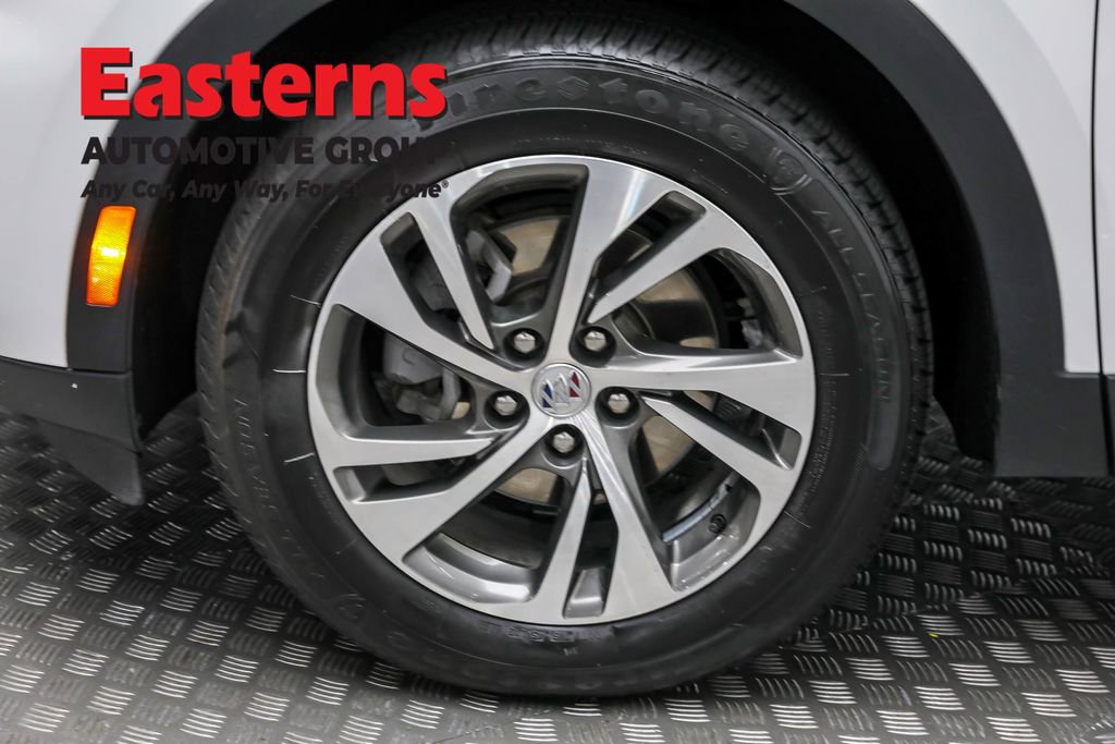 Used 2023 Buick Envision Essence image 33