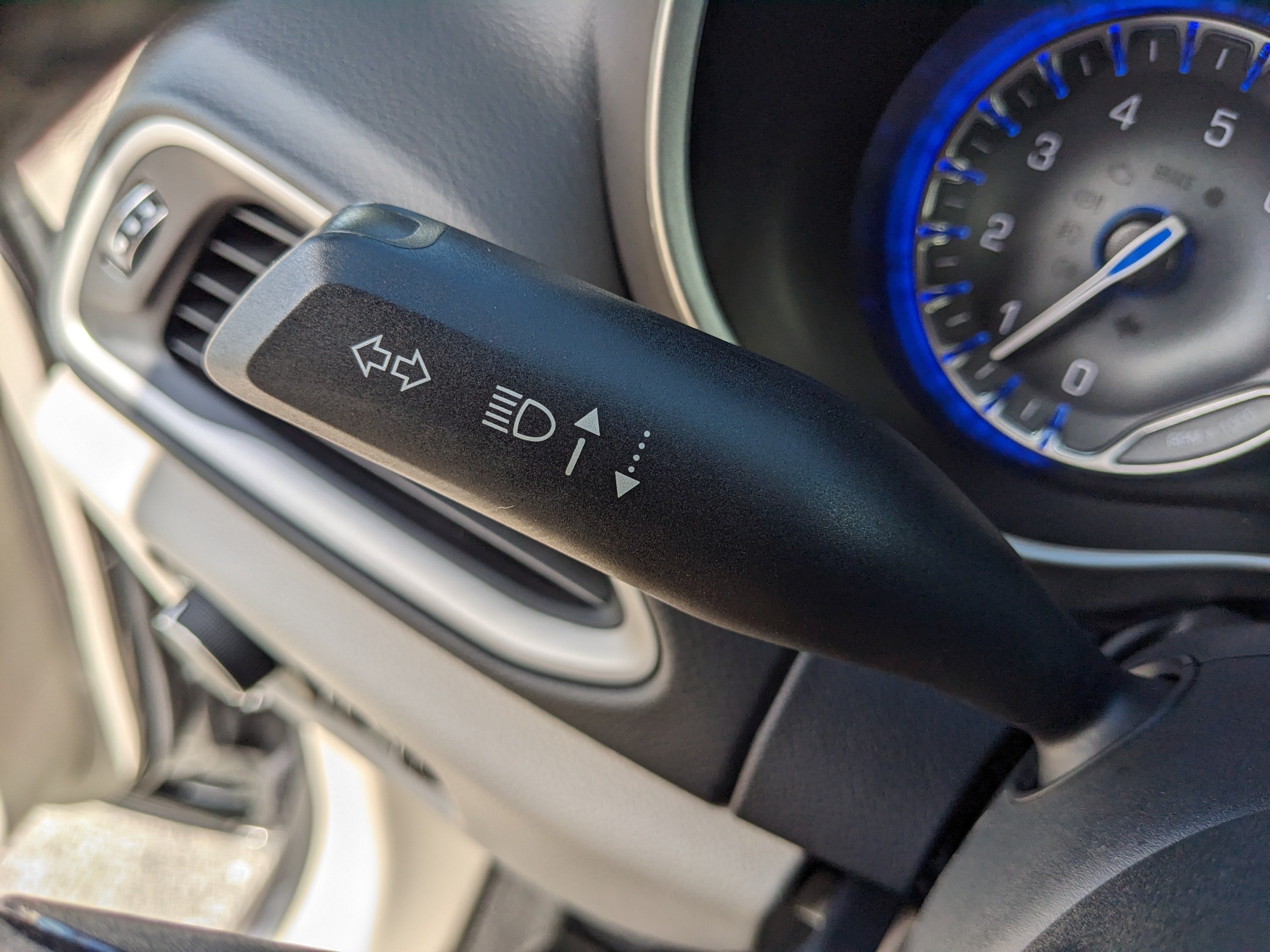 Used 2022 Chrysler Pacifica Touring-L FWD image 31