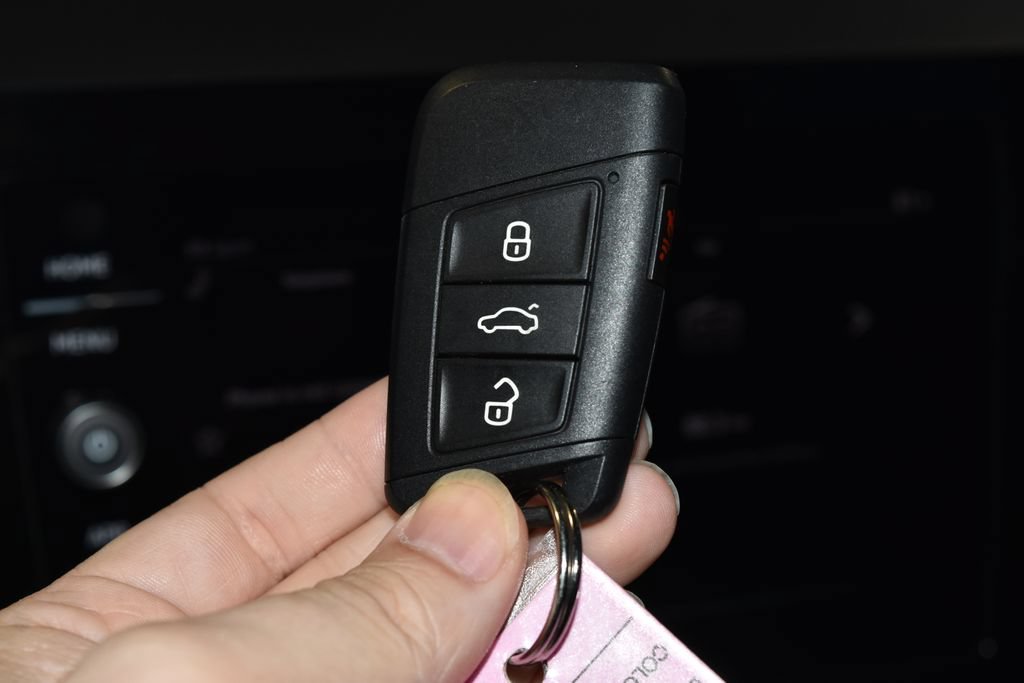 Certified 2025 Volkswagen Taos S AWD/4WD image 14