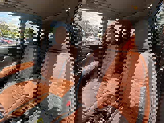 Used 2018 Nissan Rogue SL w/ Premium Package image 16