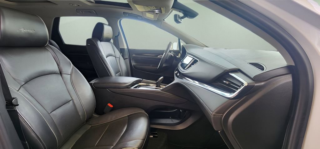 Used 2019 Buick Enclave Avenir image 30