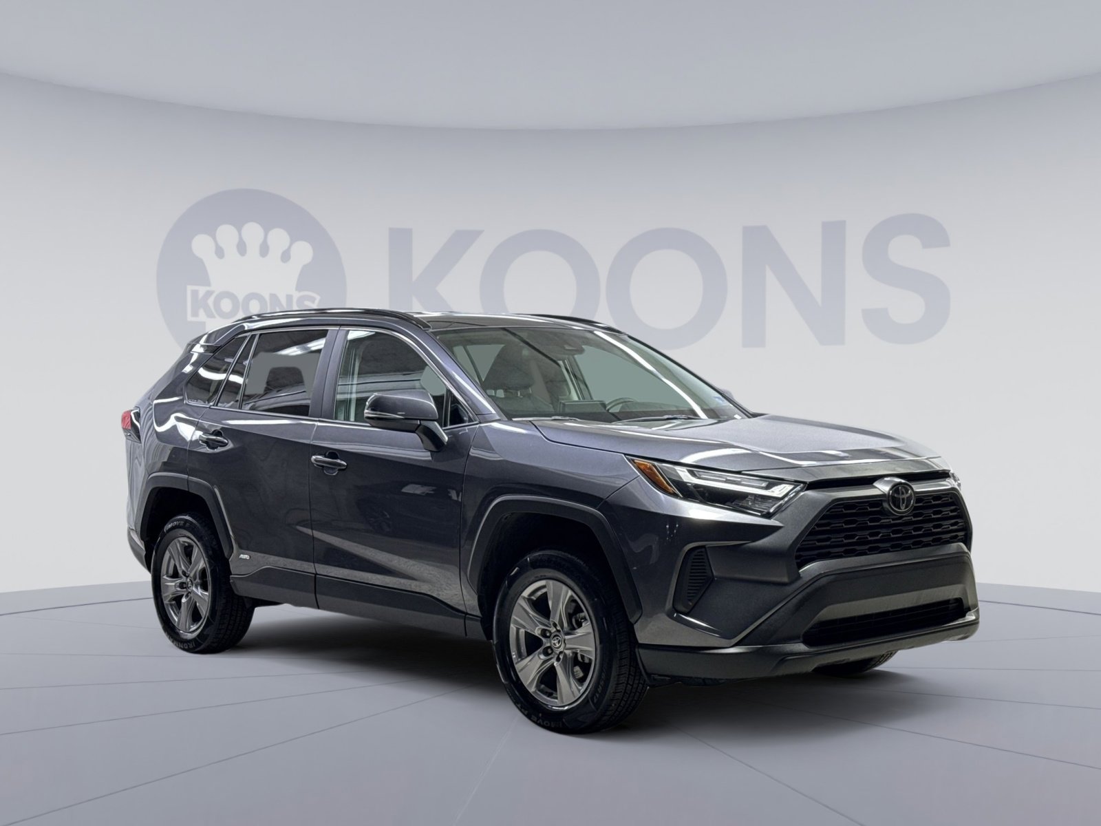 Used 2025 Toyota RAV4 LE image 22