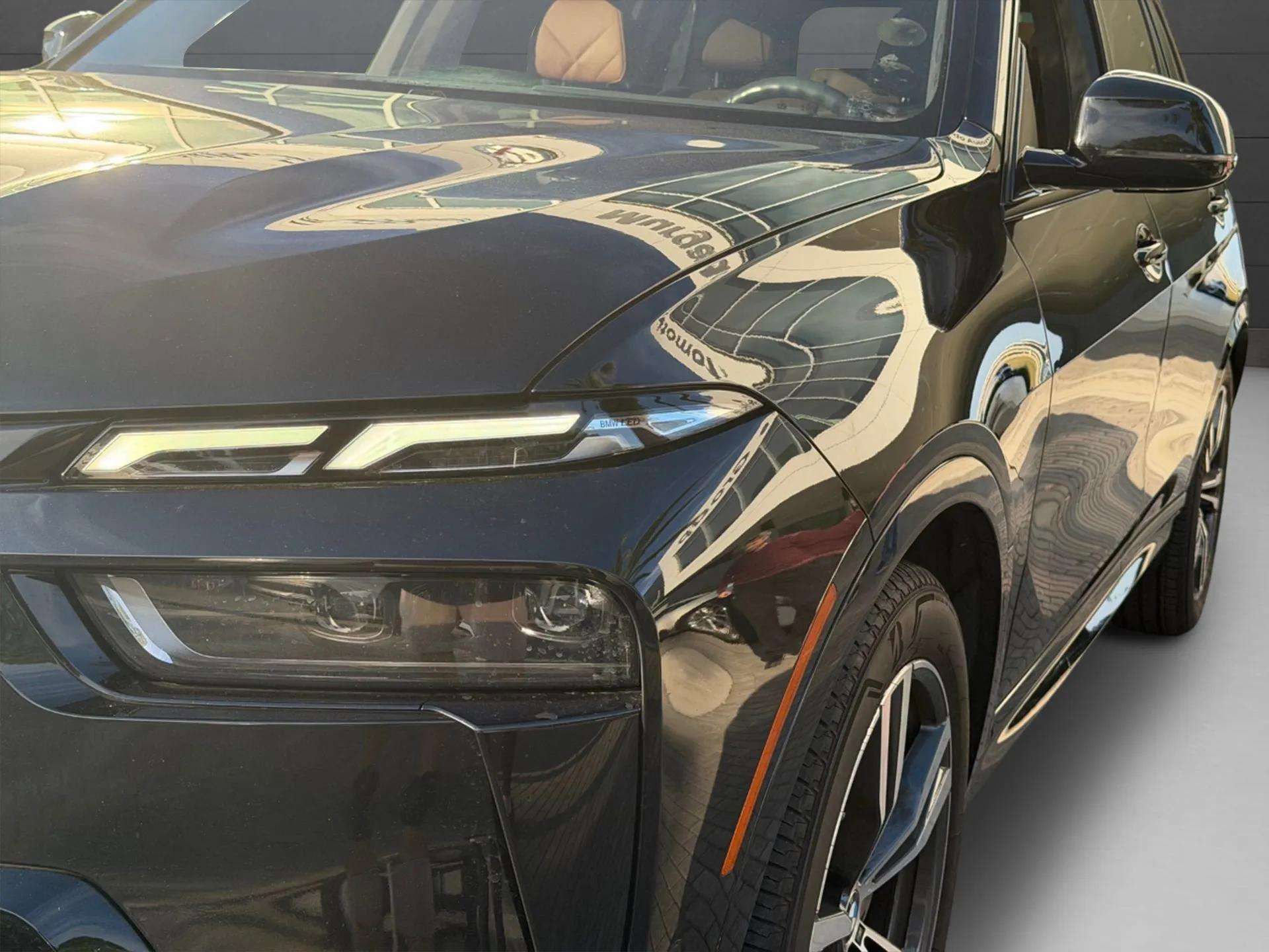 Used 2023 BMW X7 xDrive40i w/ Executive Package image 50