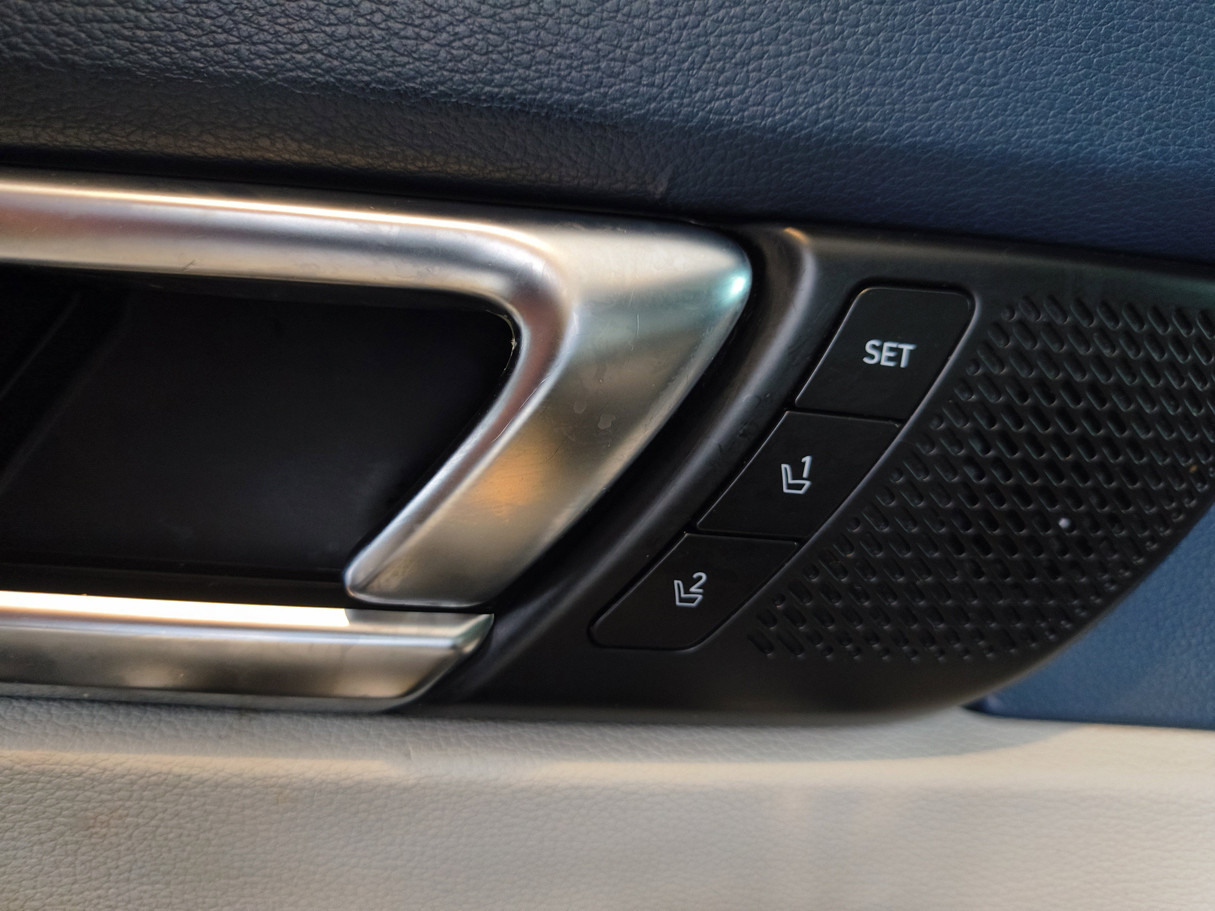 Used 2023 Kia Telluride SX Prestige image 17