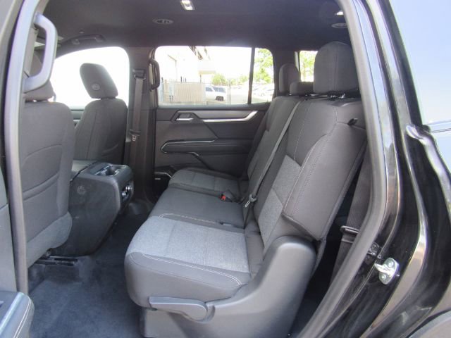 Used 2025 GMC Acadia Elevation image 19