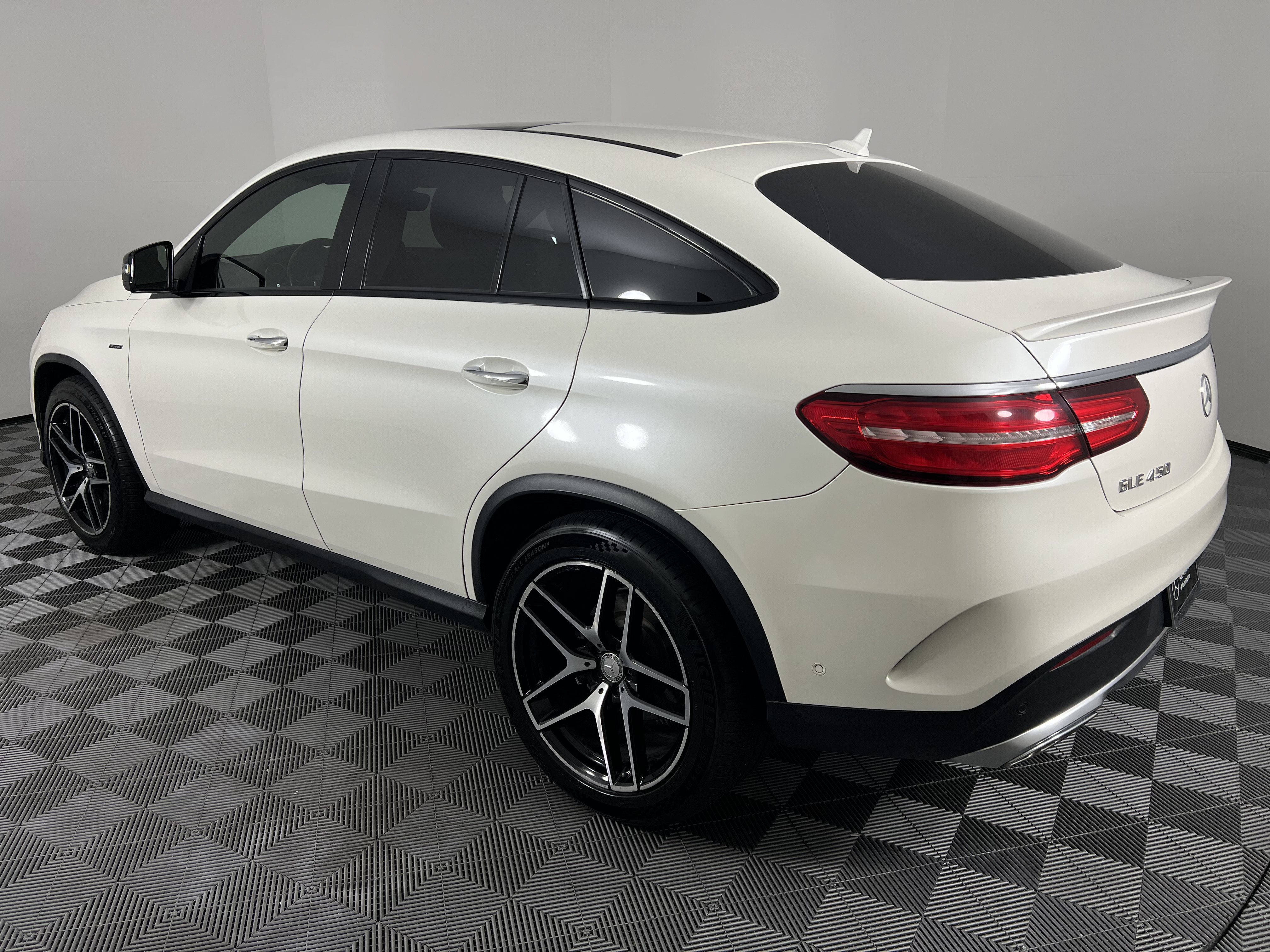 Used 2016 Mercedes-Benz GLE 450 4MATIC Coupe image 10