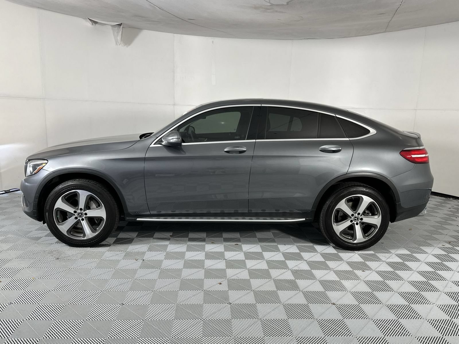 Used 2017 Mercedes-Benz GLC 300 4MATIC Coupe w/ Premium 2 Package image 5