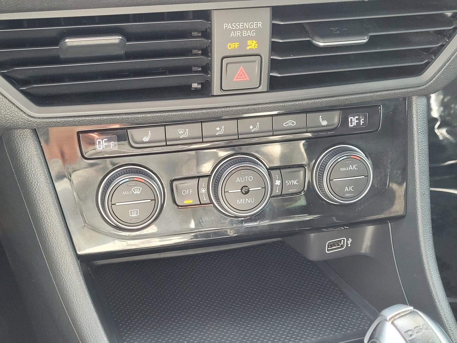 Used 2019 Volkswagen Jetta GLI FWD image 24