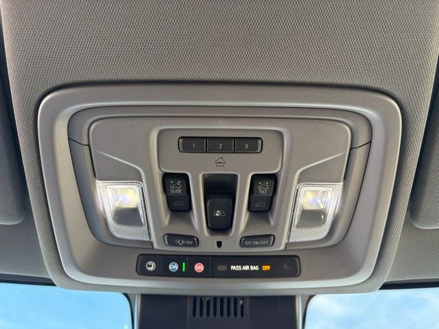 Certified 2026 GMC Sierra 3500 Denali w/ Denali Reserve Package image 37