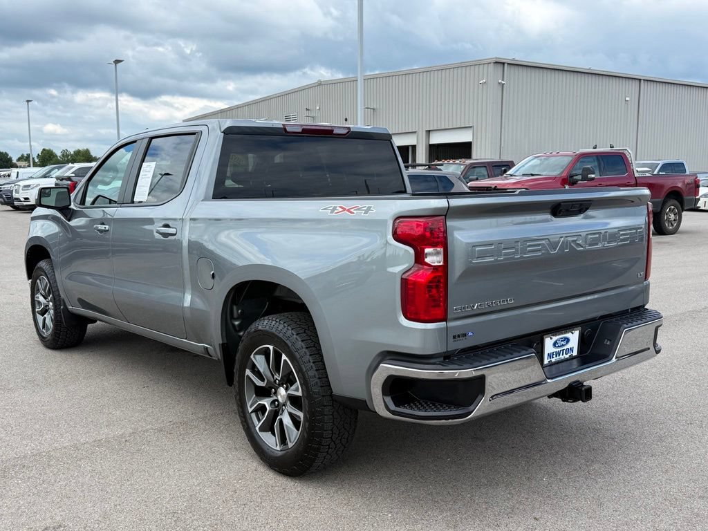 Used 2024 Chevrolet Silverado 1500 LT AWD/4WD image 36
