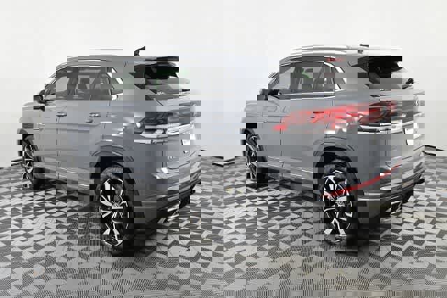 New 2026 Volkswagen Atlas Cross Sport SEL Premium R-Line image 10