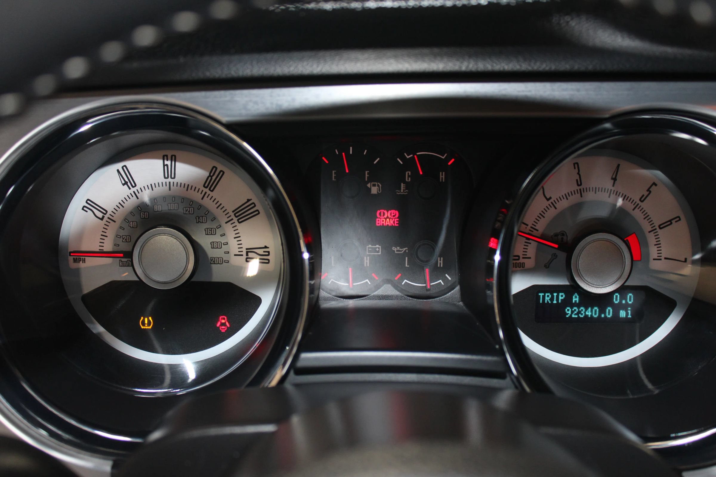 Used 2010 Ford Mustang Coupe RWD image 11