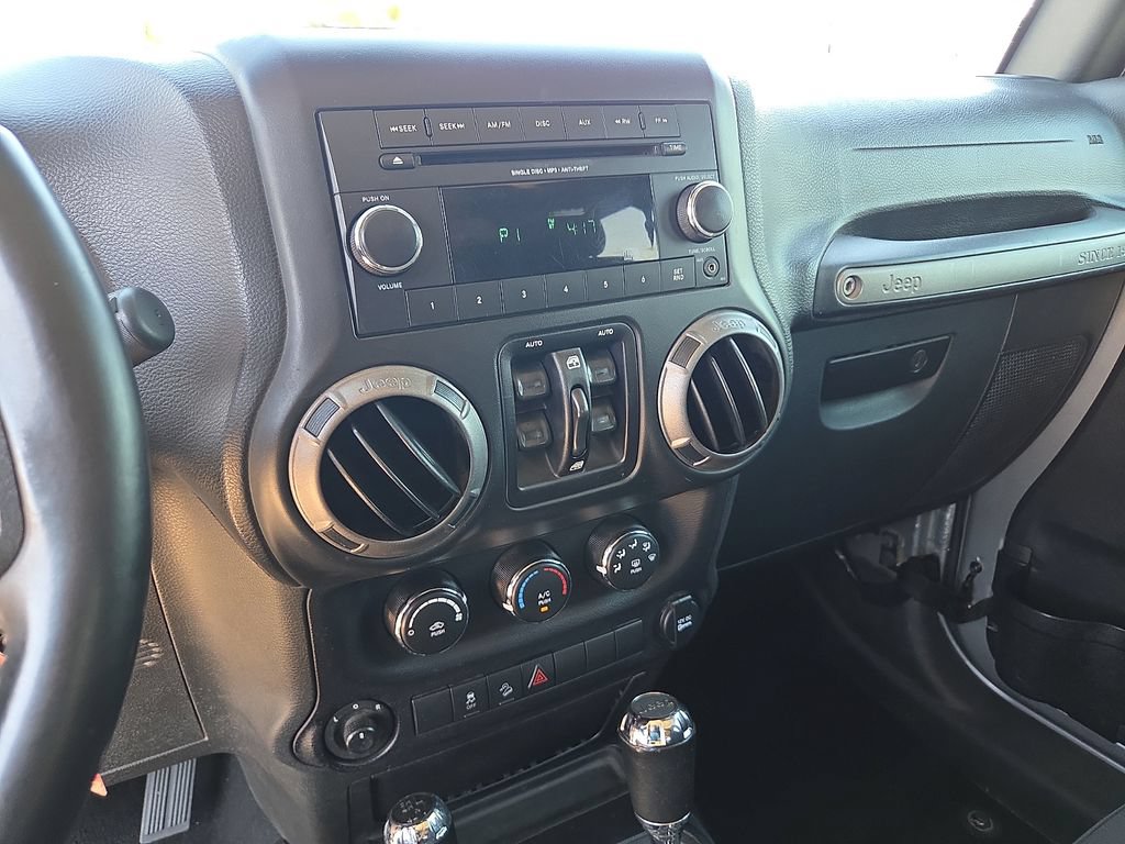 Used 2016 Jeep Wrangler Unlimited Sport w/ Quick Order Package 24S AWD/4WD image 24