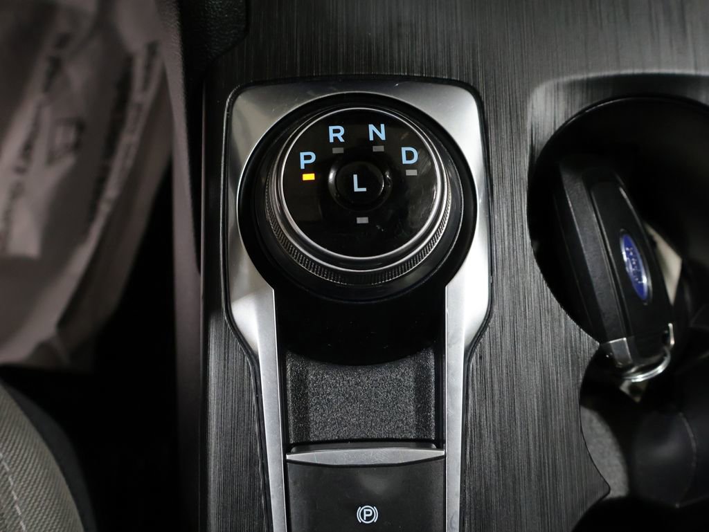 Used 2020 Ford Escape SE image 30