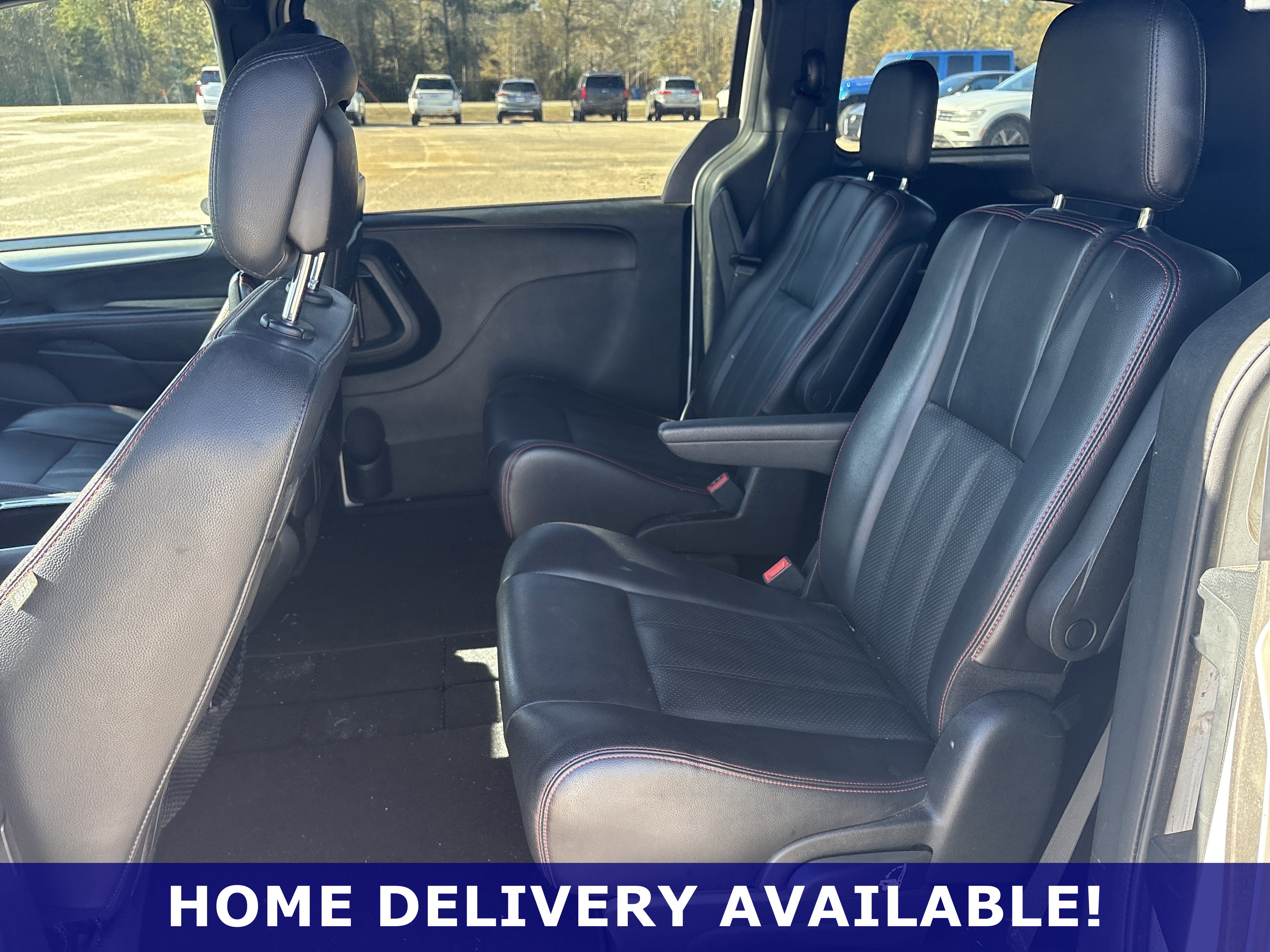 Used 2013 Dodge Grand Caravan R/T image 18