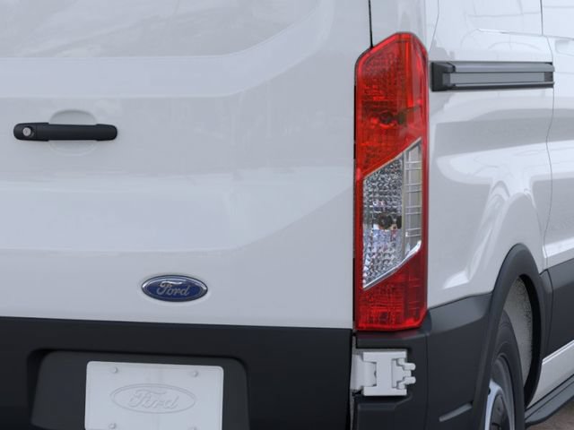 New 2025 Ford Transit 250 Low Roof RWD image 21