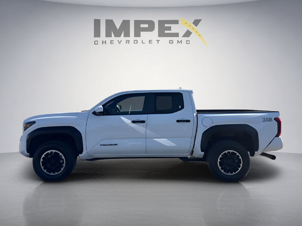 Used 2024 Toyota Tacoma TRD Off-Road AWD/4WD image 2
