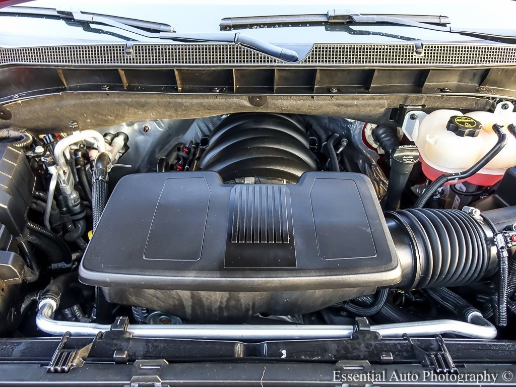 Used 2025 Chevrolet Suburban Premier image 36