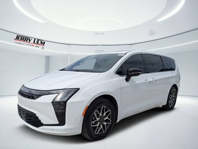 New 2027 Chrysler Pacifica Limited FWD image 7