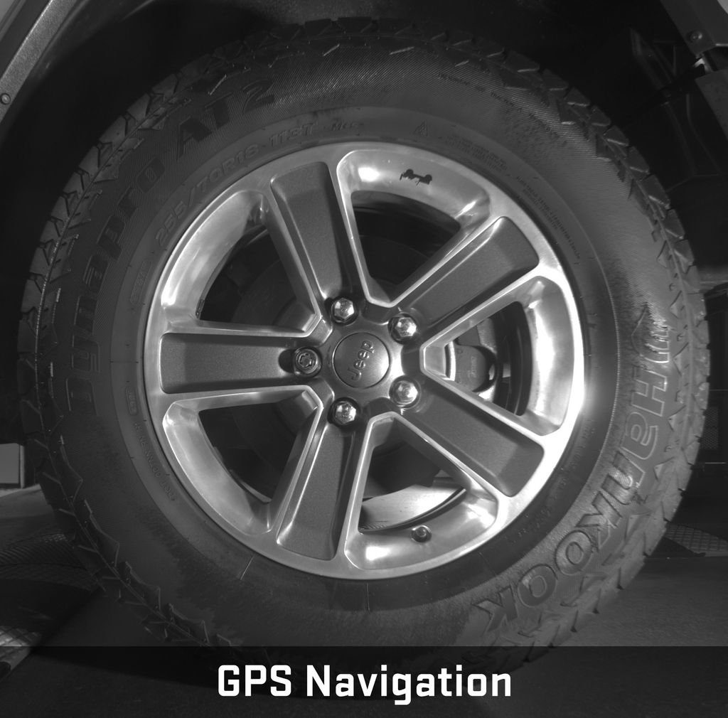 Used 2018 Jeep Wrangler Unlimited Sahara AWD/4WD image 10