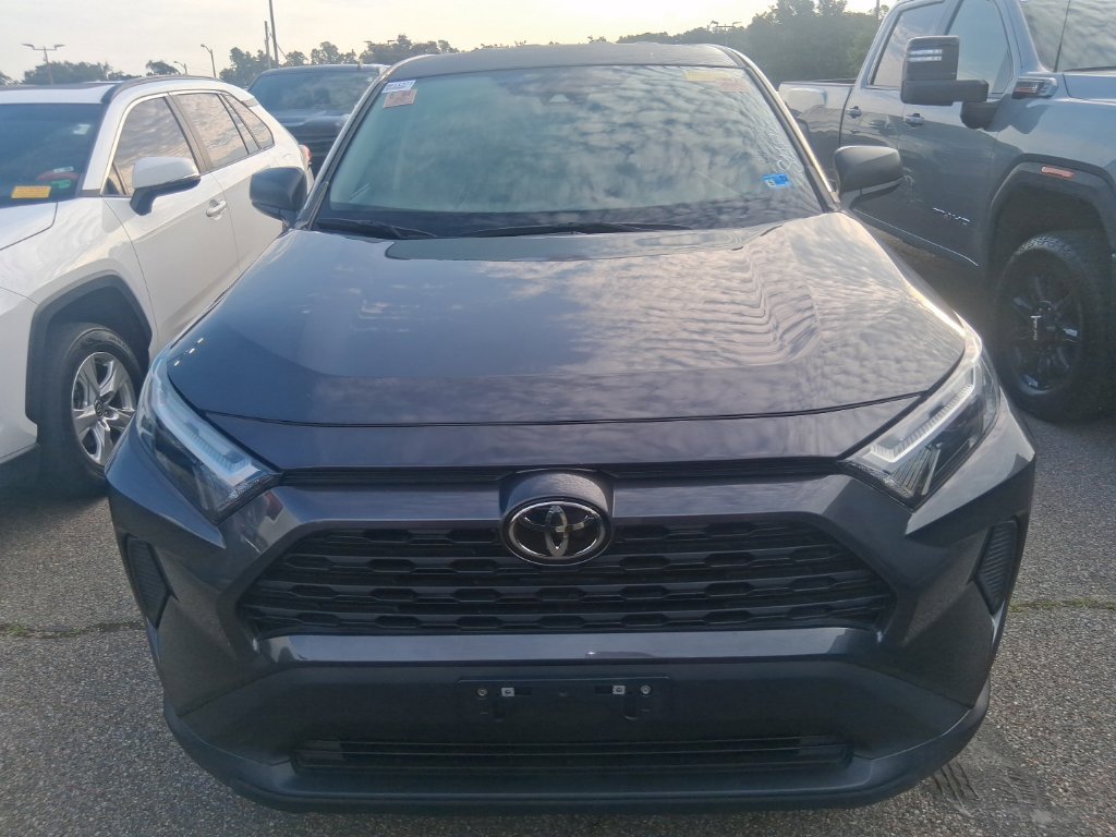 Used 2024 Toyota RAV4 LE AWD/4WD image 2