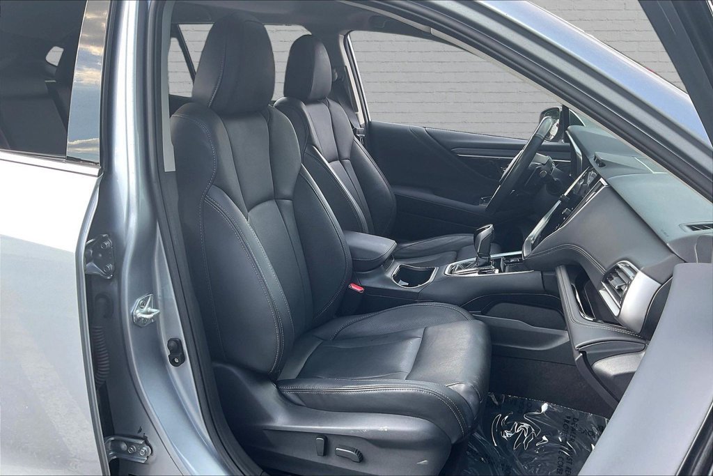 Used 2024 Subaru Outback Touring XT AWD/4WD image 27