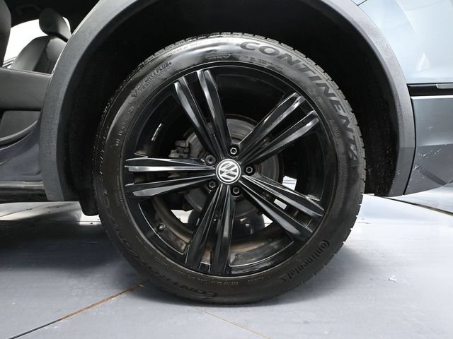 Used 2019 Volkswagen Tiguan SEL Premium R-Line FWD image 13