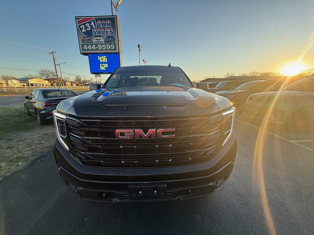 Used 2025 GMC Sierra 1500 Elevation image 8