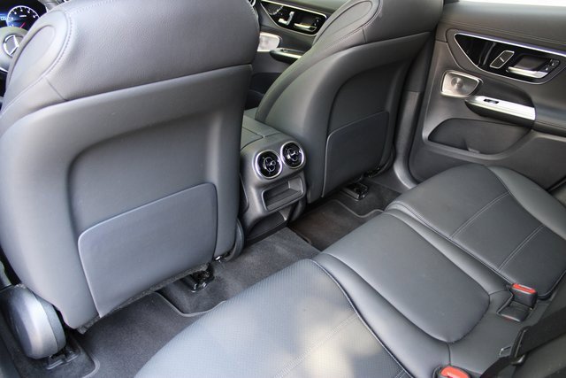 Used 2024 Mercedes-Benz GLC 300 image 11