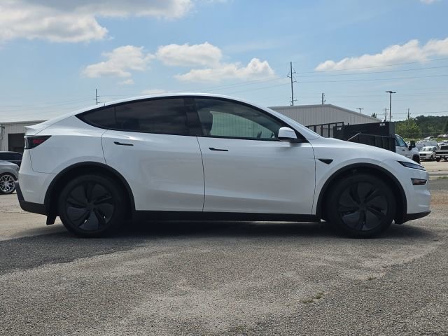Used 2026 Tesla Model Y 2WD image 6