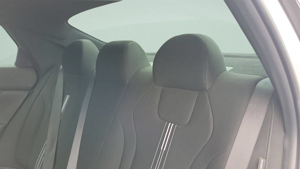 Certified 2025 Hyundai Elantra SEL FWD image 10