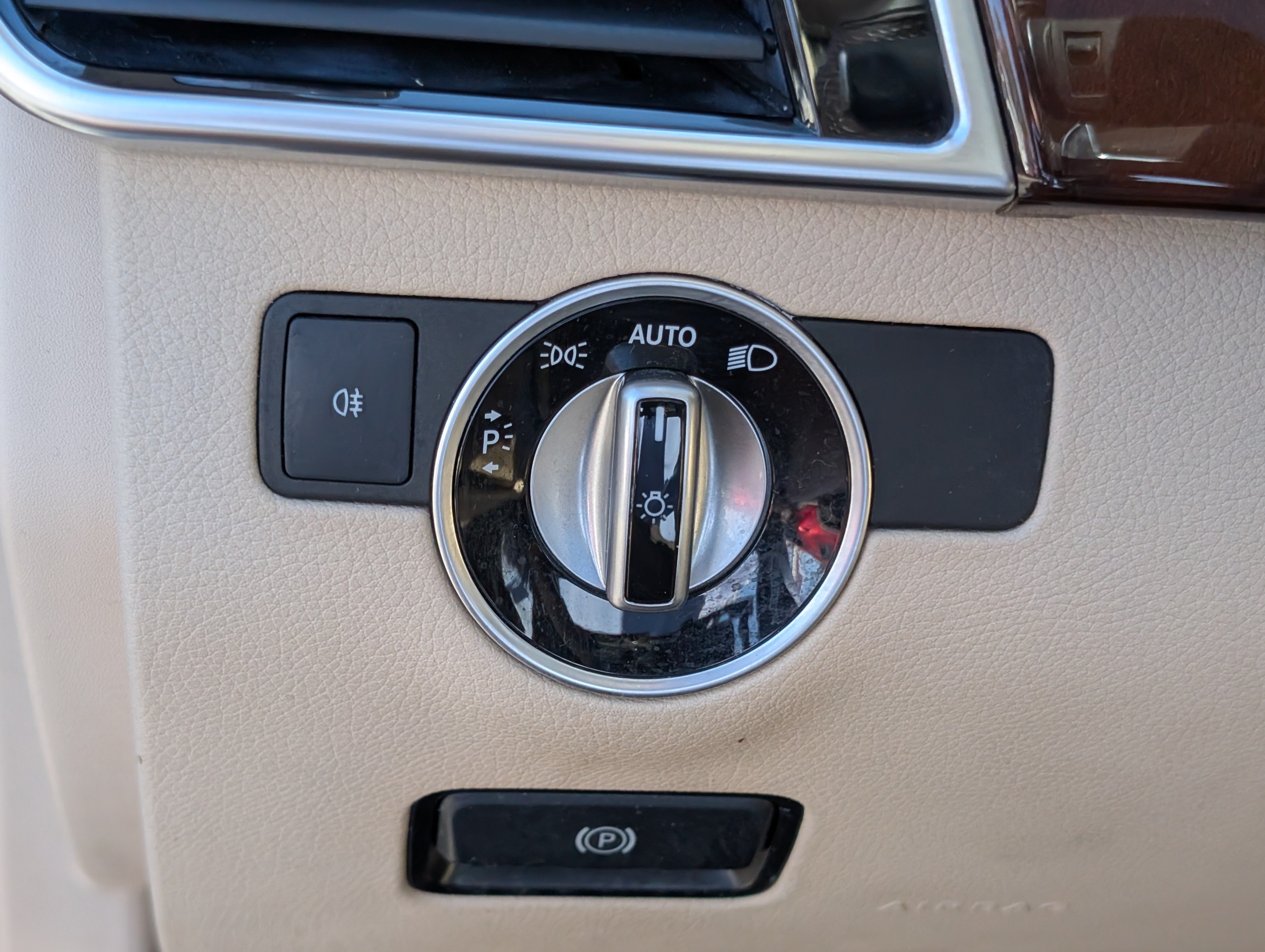 Used 2019 Mercedes-Benz GLS 550 4MATIC image 25