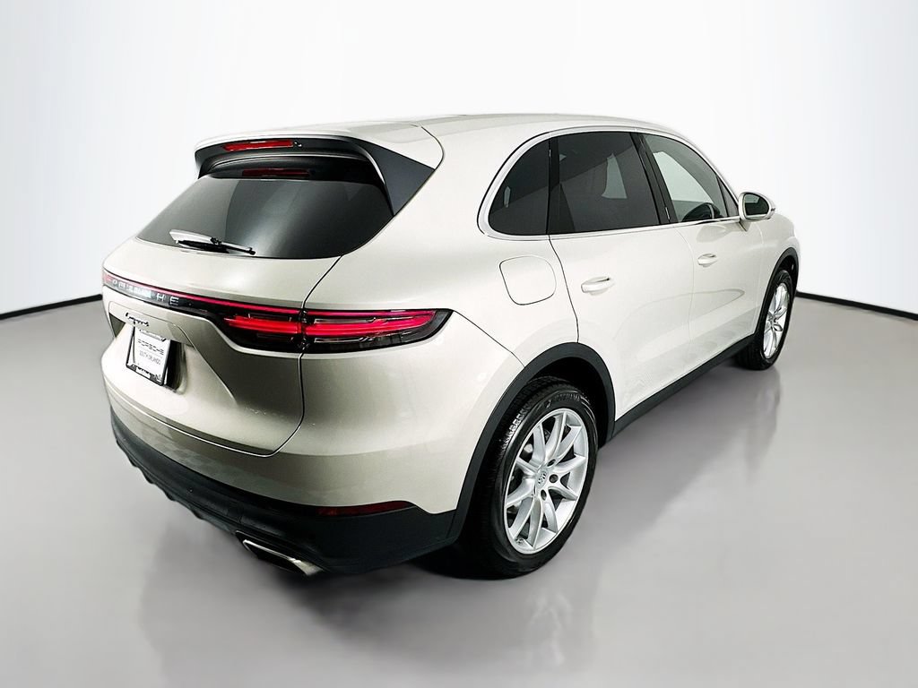 Certified 2023 Porsche Cayenne AWD/4WD image 28
