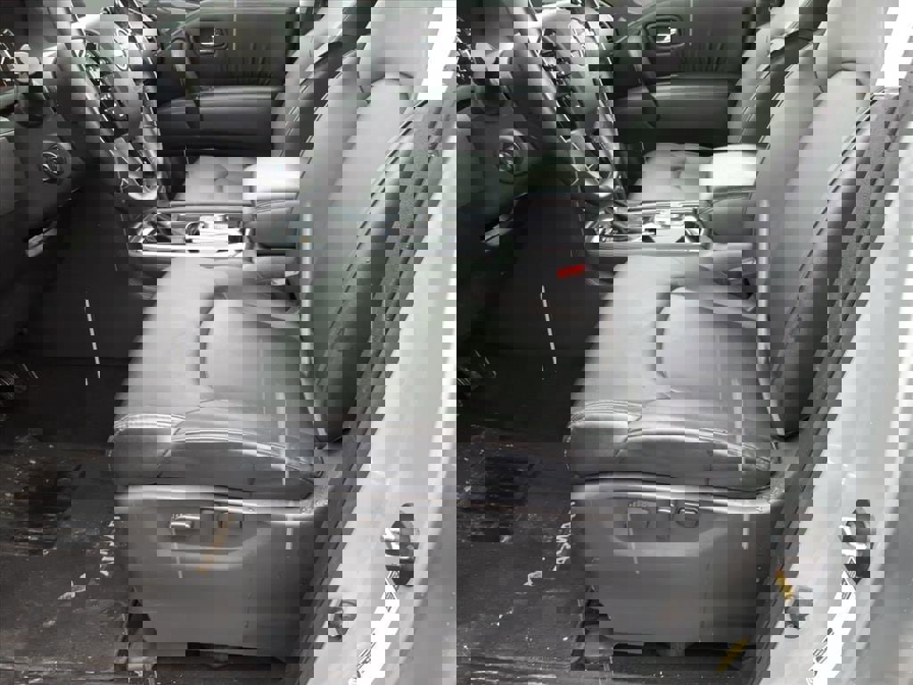 Used 2024 Nissan Armada SV image 13