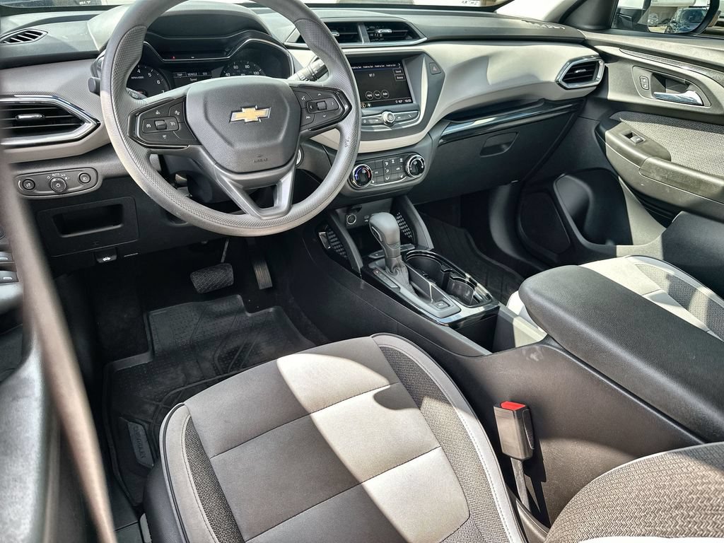 Used 2021 Chevrolet TrailBlazer LT w/ Driver Confidence Package FWD image 20