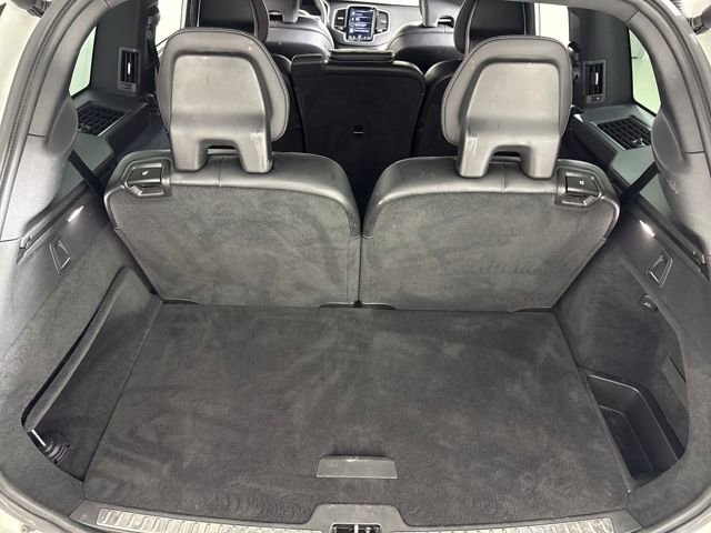 Used 2019 Volvo XC90 T5 R-Design image 17