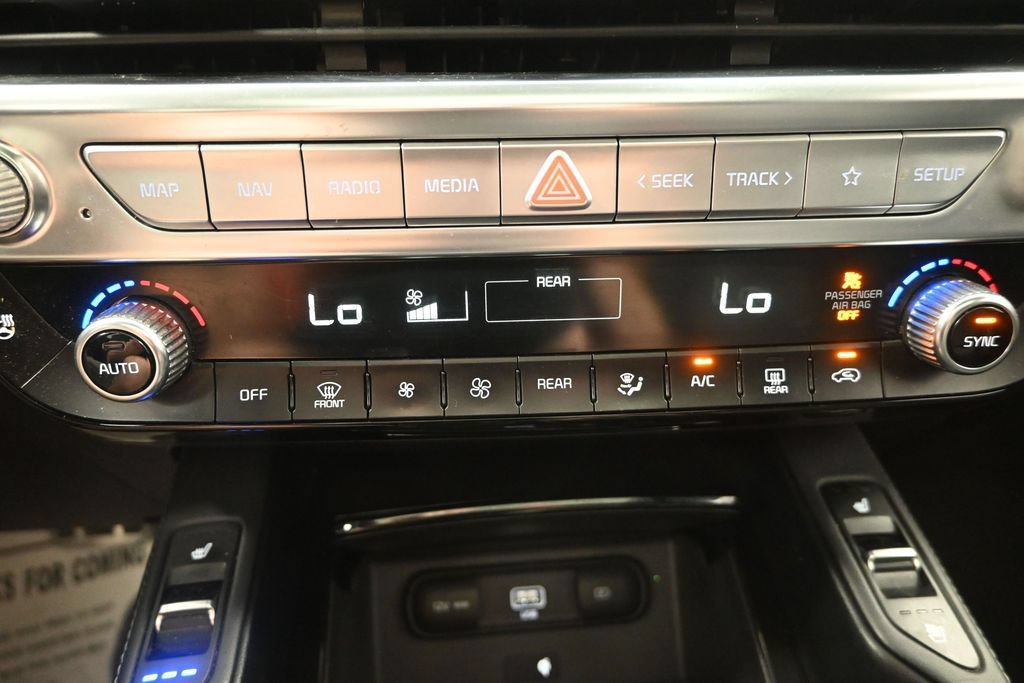 Used 2020 Kia Telluride SX w/ SX Prestige Package AWD/4WD image 21