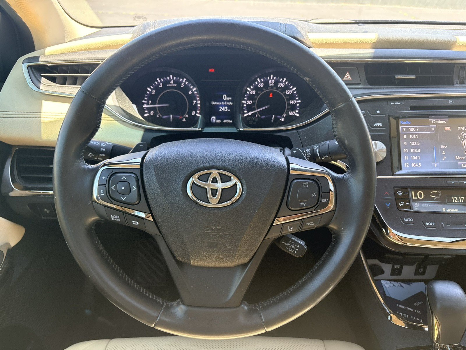 Used 2017 Toyota Avalon Limited w/ Carpet Mat Package FWD image 23