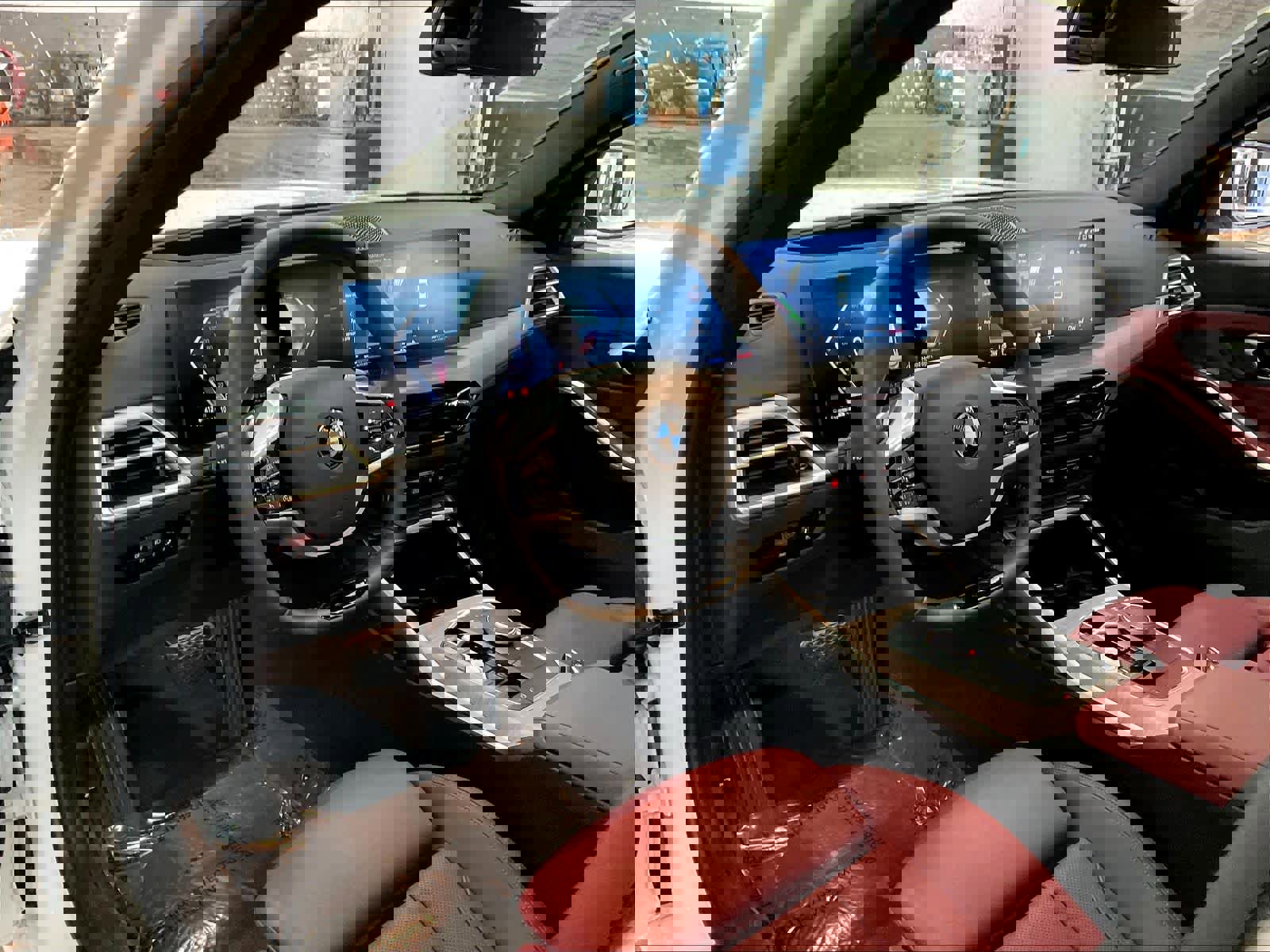 Used 2025 BMW 330i Sedan w/ Premium Package image 17