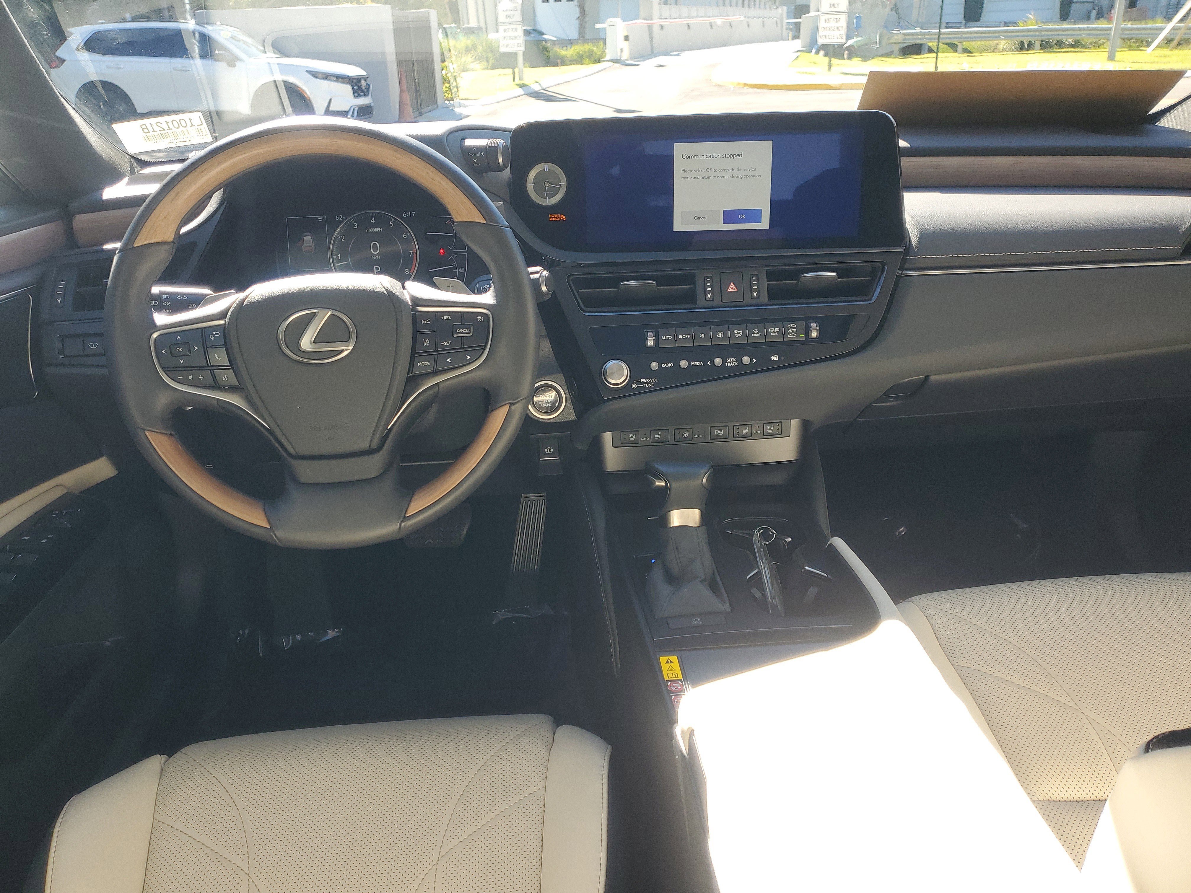 Certified 2024 Lexus ES 350 Ultra Luxury image 10