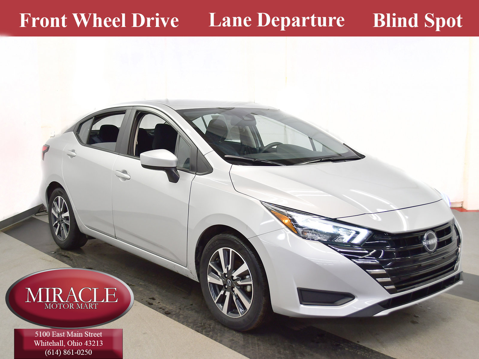 Used 2025 Nissan Versa SV image 1