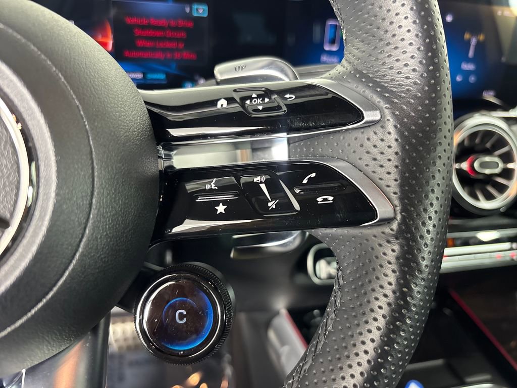 Used 2024 Mercedes-Benz GLB 35 AMG 4MATIC image 14