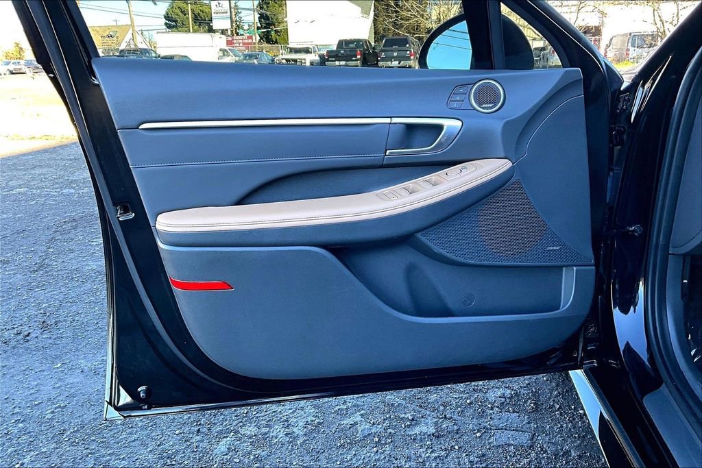 Used 2022 Hyundai Sonata Limited w/ Cargo Package image 23