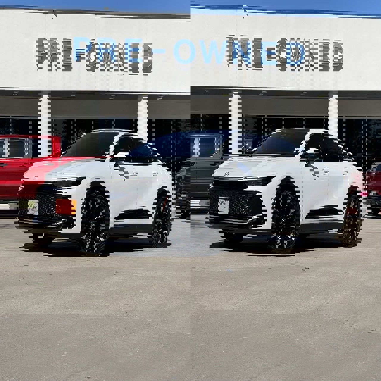 Used 2025 Toyota Crown Platinum video 1