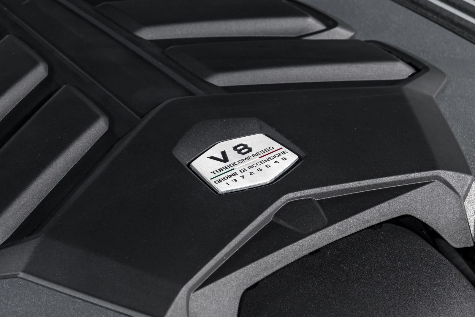 Used 2021 Lamborghini Urus AWD/4WD image 49